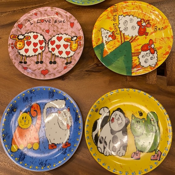 Plates collection - Picture 1 of 6